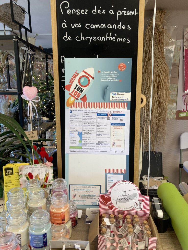 Photo d'un lieux relais avec son panneau